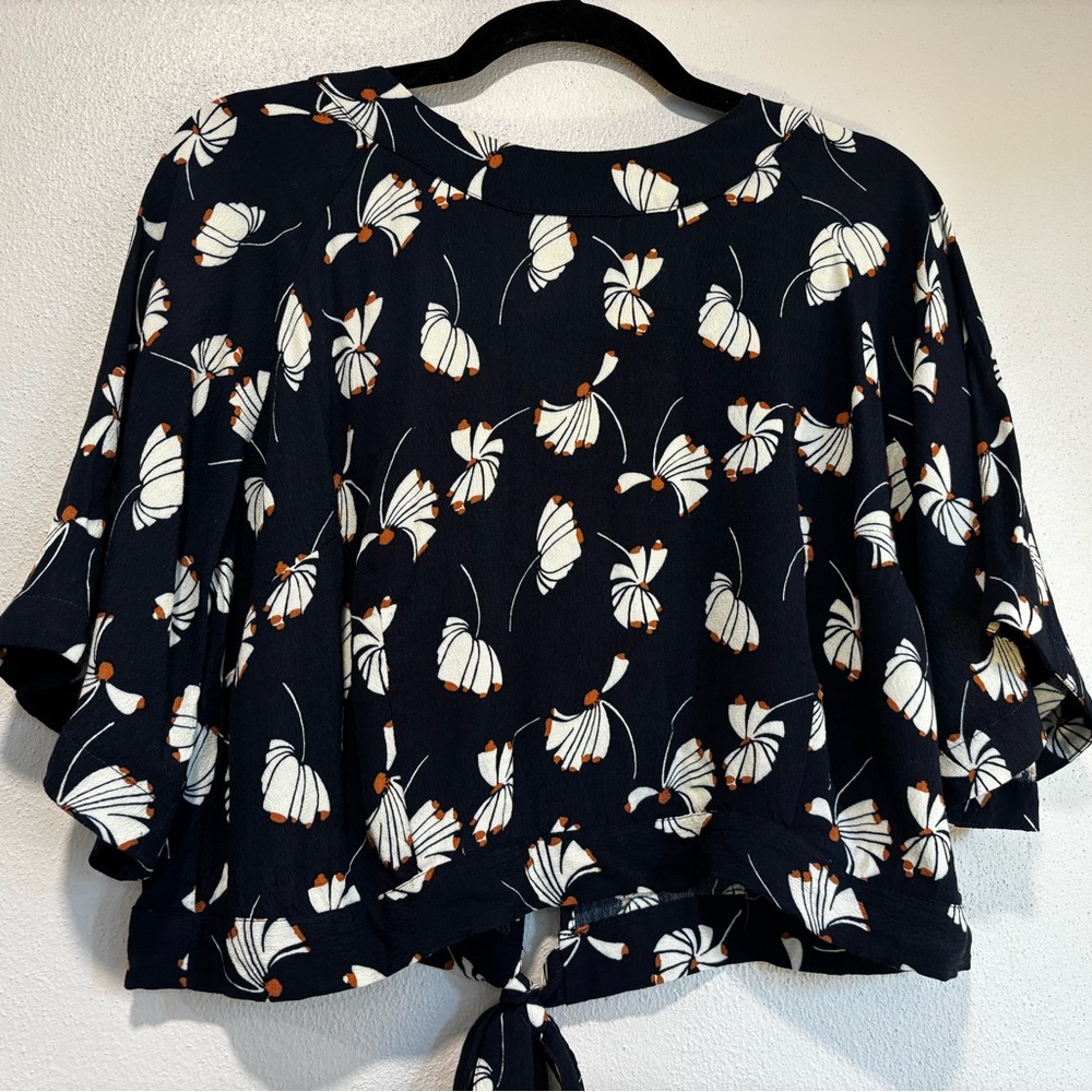 Eloquii Navy Floral Blouse with Tie Detail size 16
